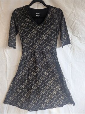 Svaha Black Fibonacci Patterned V-Neck A-Line Dress